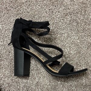 LC Lauren Conrad Black Strappy Heels